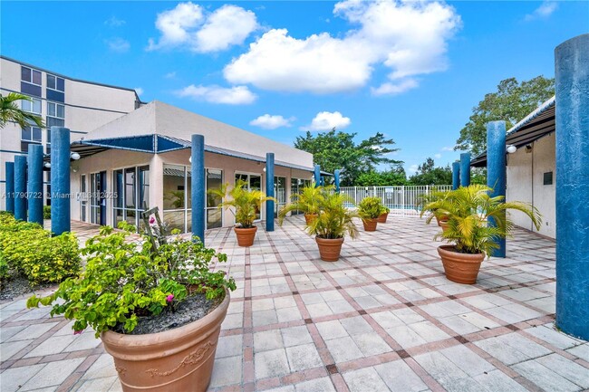 Building Photo - 7125 NW 186th St