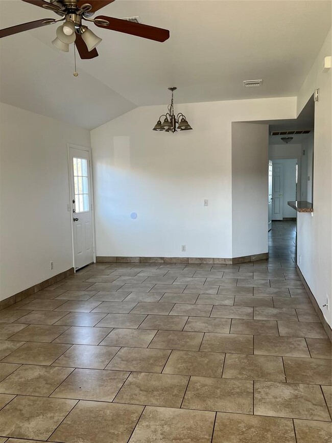 Building Photo - 1038 Trail Driver Cove