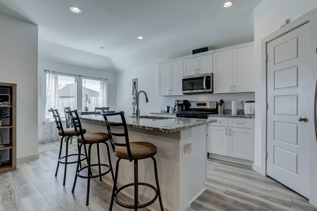 Building Photo - 2323 149th St