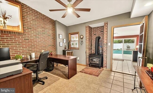 Building Photo - 7203 Peekskill Dr