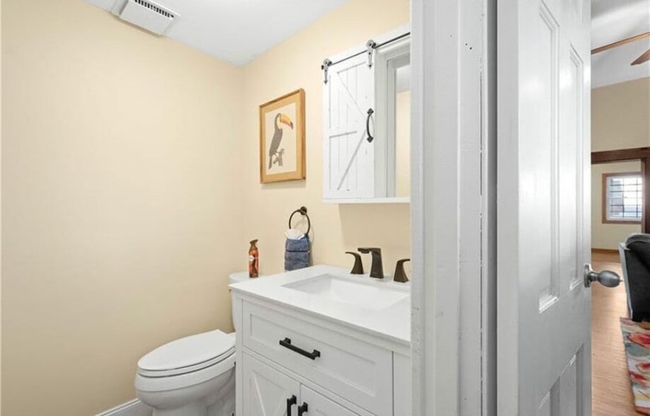 Building Photo - 310 Marsonia St