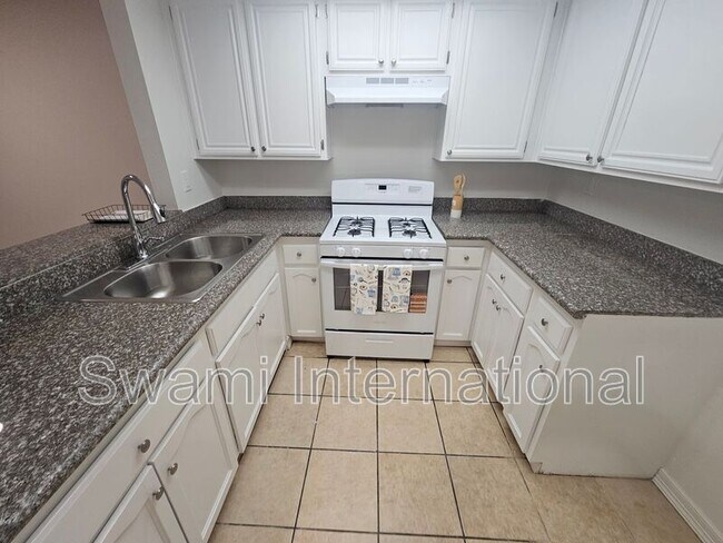 Building Photo - 926 Wilmington Blvd