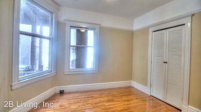 Building Photo - 123 Joice St