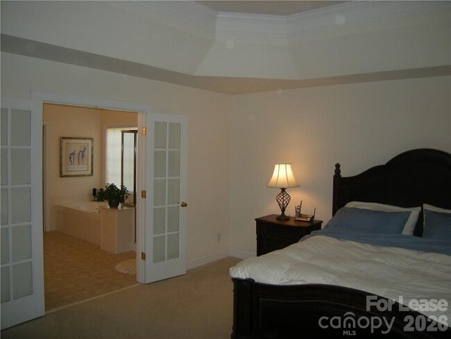 Building Photo - 10306 Gunnison Ln