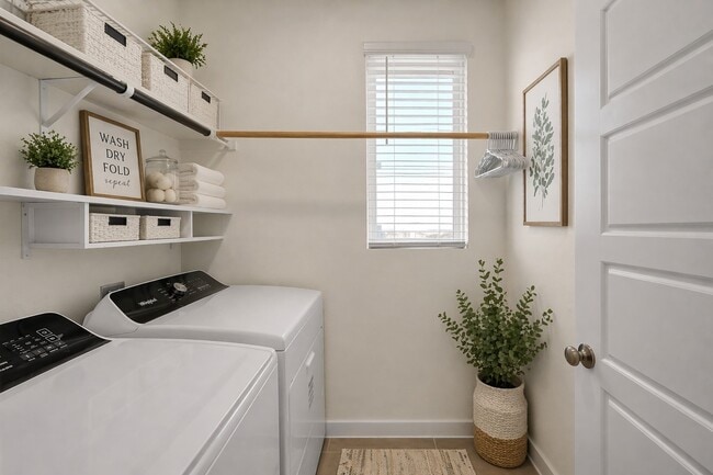 Building Photo - 372 Sunrise Ranch Dr