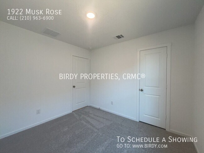 Building Photo - 1922 Musk Rose