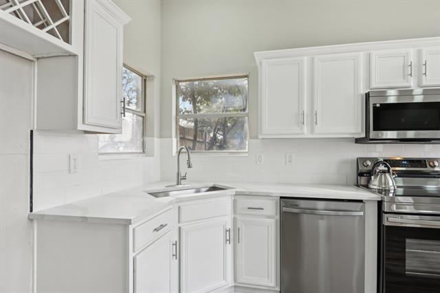 Building Photo - 1201 Cypress Dr