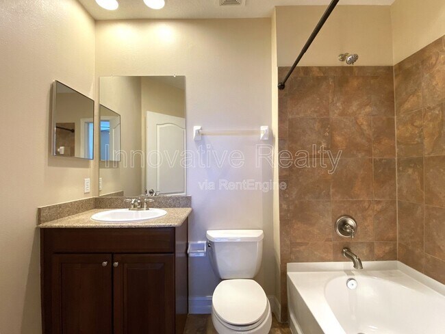 Building Photo - 4817 San Marino Cir