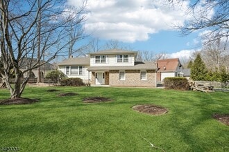 Building Photo - 2 Eisenhower Rd