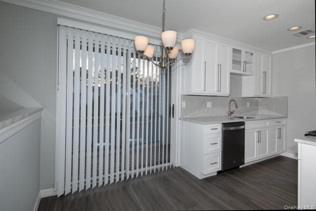 Building Photo - 1705 Saddle Rock Rd