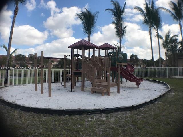 Building Photo - 2741 SW 83rd Ave