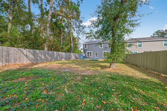 Building Photo - 804 Pearl River