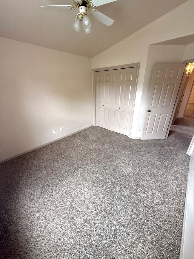Building Photo - 1569 Tamarisk Dr
