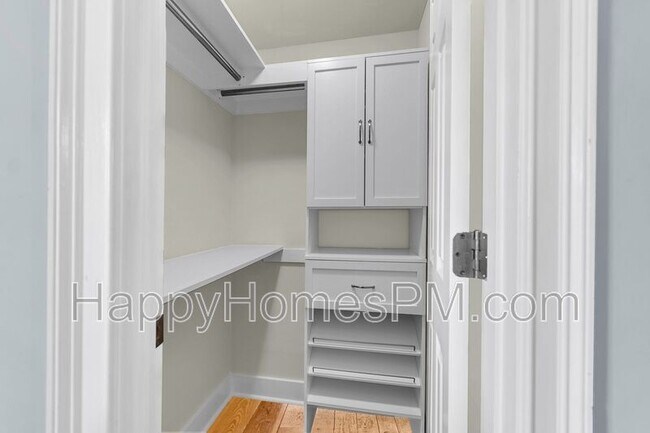 Building Photo - 1122 Bexley St
