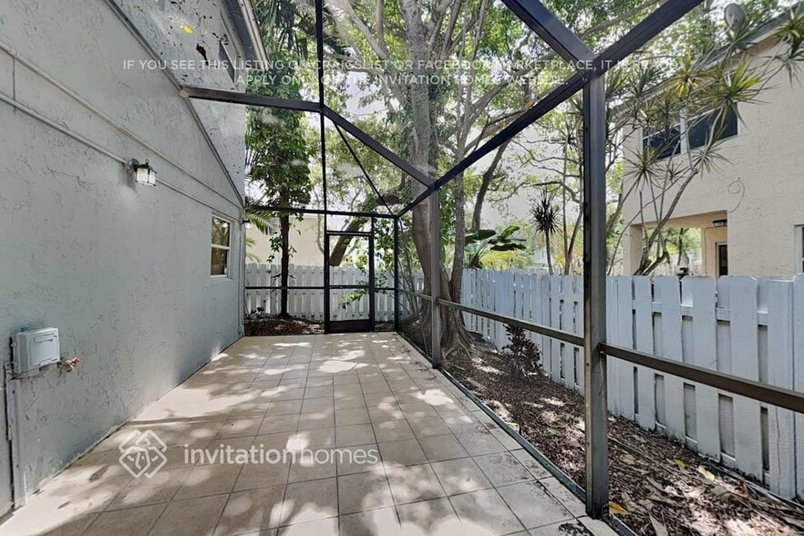 Building Photo - 831 NW 98th Ave