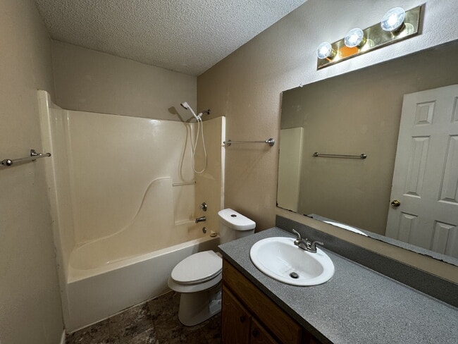Building Photo - Duplex Across The Street From Park & Minut...