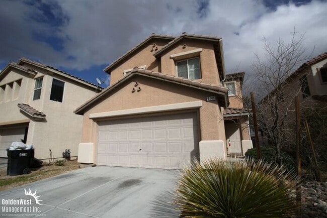 Primary Photo - Beautiful 3Bdm 2.5Ba Home near Centennial ...