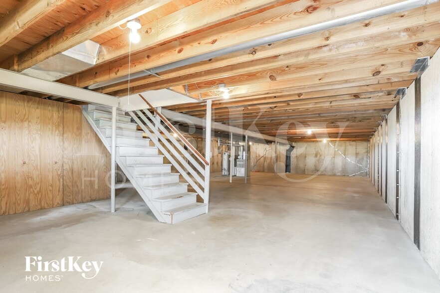 Building Photo - 7482 Pierside Dr