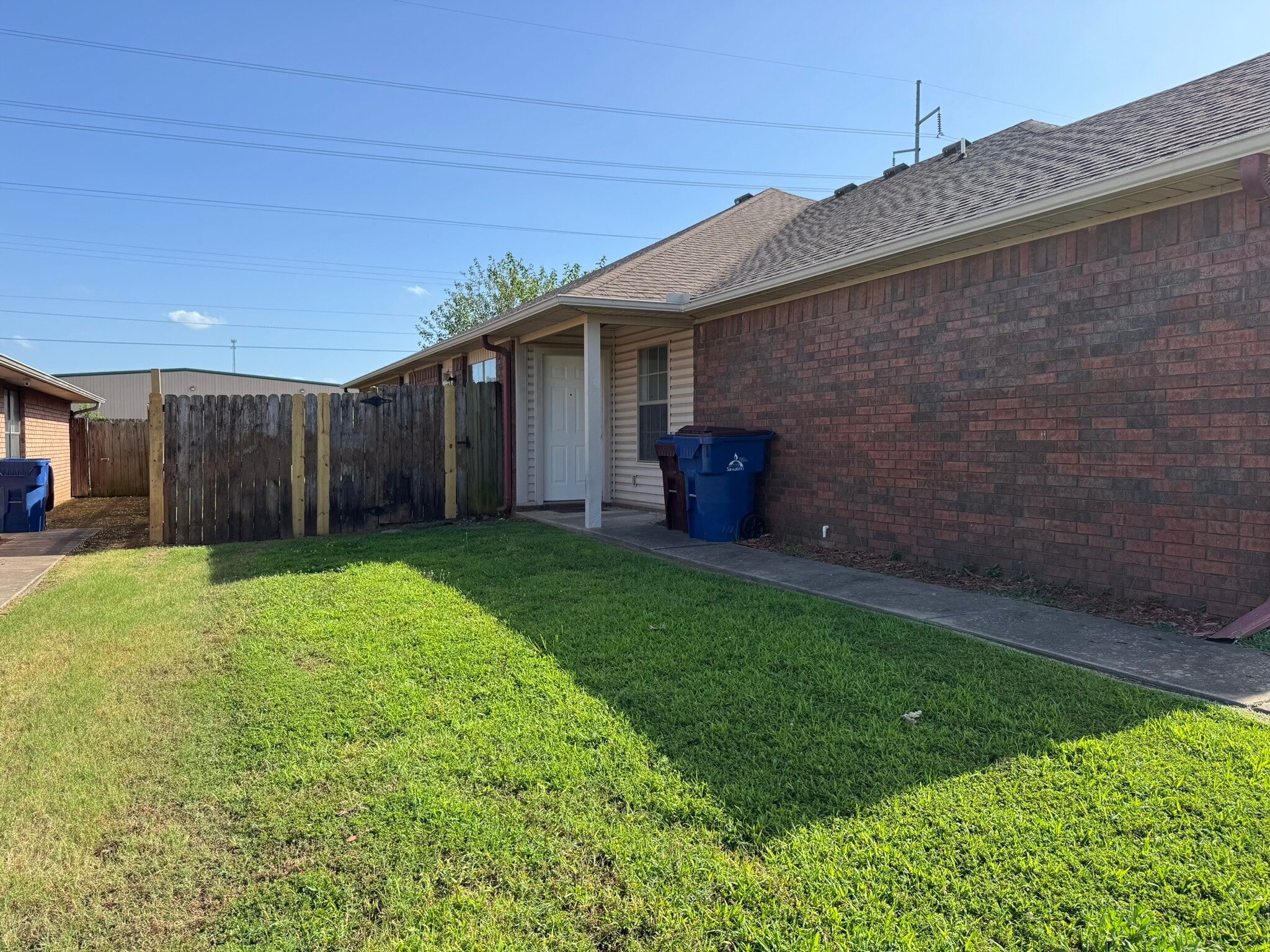 Building Photo - 1402 Fianna Place Ct