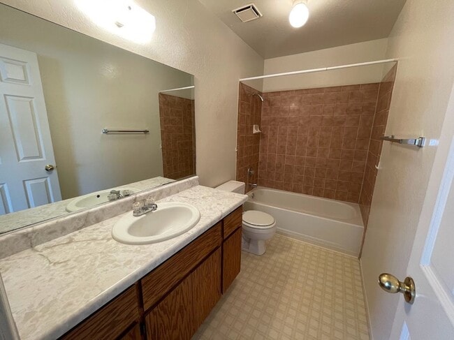 Building Photo - 1348 Kimmerling Rd