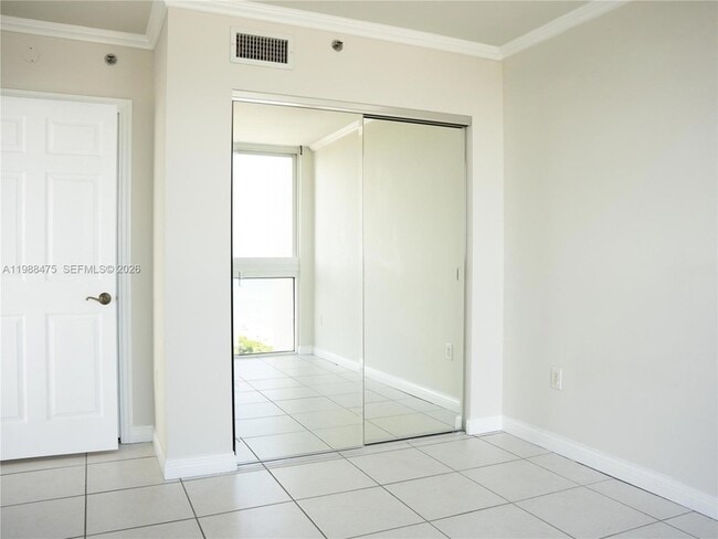 Building Photo - 7330 Ocean Terrace
