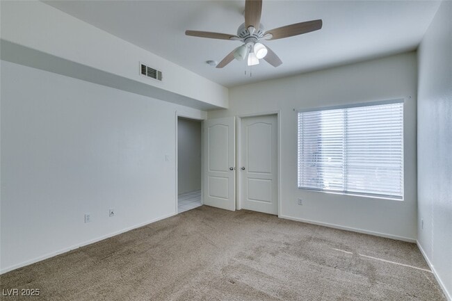 Building Photo - 5525 W Flamingo Rd