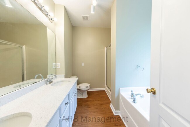 Building Photo - Charming 3-Bedroom Ranch in The Glen at St...