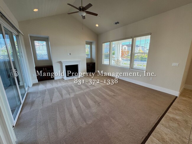Building Photo - Stunning 3 Bed 2 Bath Home in East Garriso...