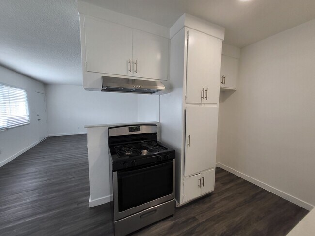 Floorplan - 611 S Fir Ave