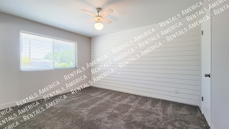 Building Photo - 11633 N Desert Hills Dr W