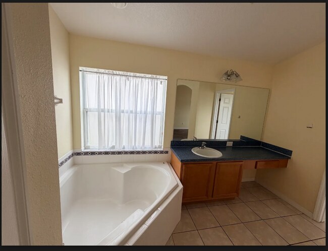 Building Photo - 3137 Riachuelo Ln