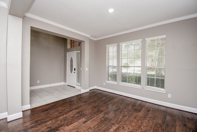 Building Photo - 6318 Faulkner Ridge Dr
