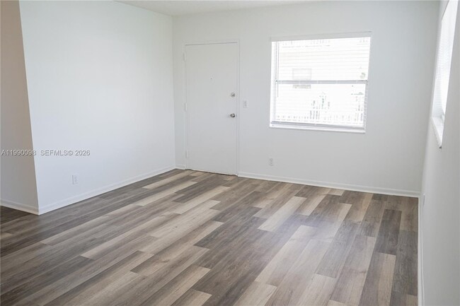 Building Photo - 2008 Jackson St