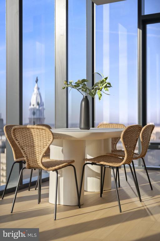 Building Photo - 210 S 12th St