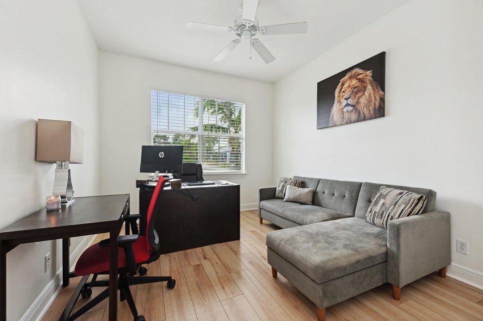 Building Photo - 1416 NE 4th Ct