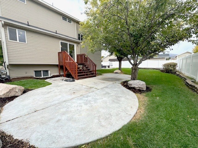 Building Photo - 863 W 2150 S