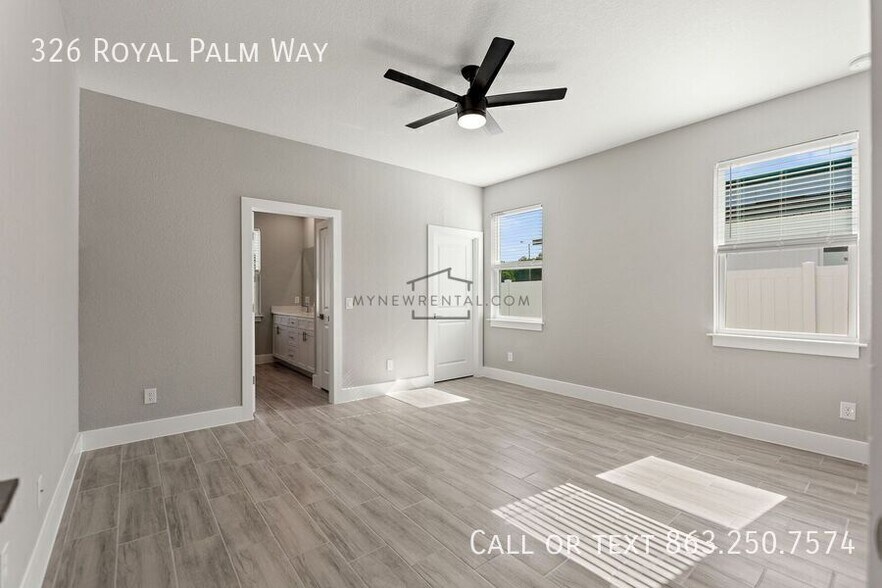 Building Photo - 326 Royal Palm Wy