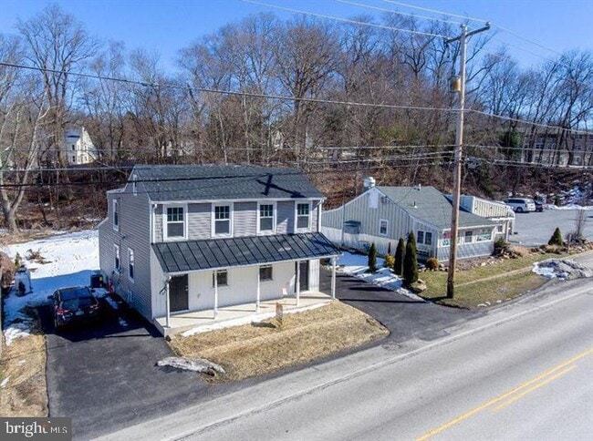 Building Photo - 659 Downingtown Pike