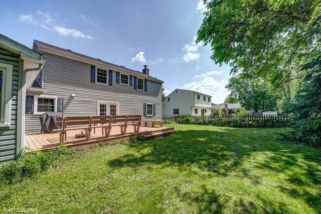 Building Photo - 950 Belmar Ln
