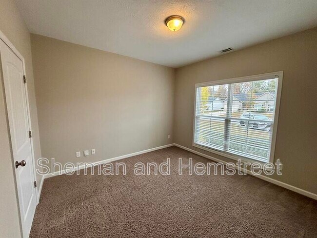 Building Photo - 4017 Pensacola Way