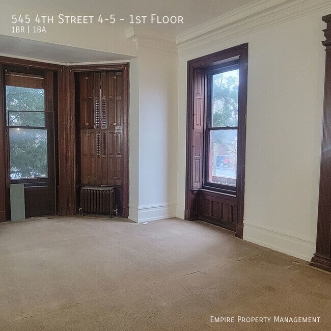 Building Photo - 545 4th St