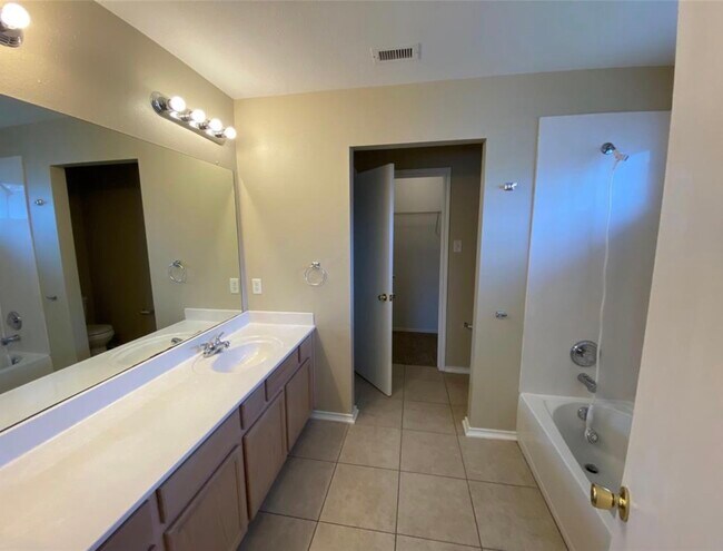 Building Photo - 11706 Cotton Brook Ct