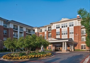 Building Photo - Evergreens at Columbia Town Center