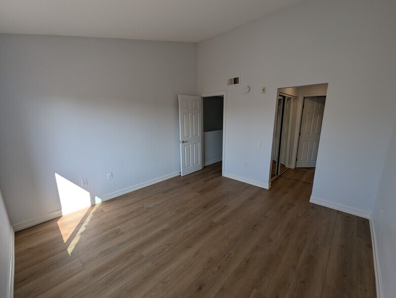 Building Photo - 15377 Maturin Dr