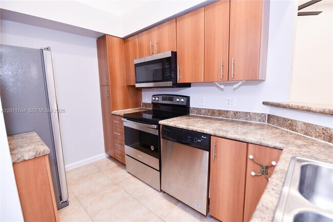 Building Photo - 1011 Crystal Way