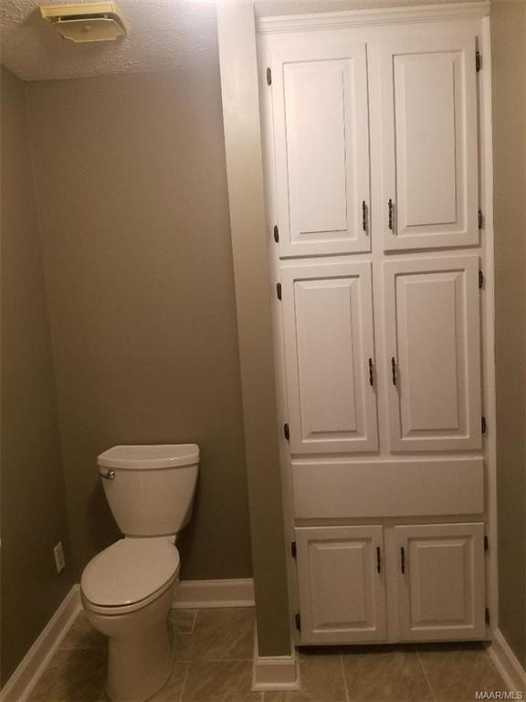 Building Photo - 1811 Young Farm Rd