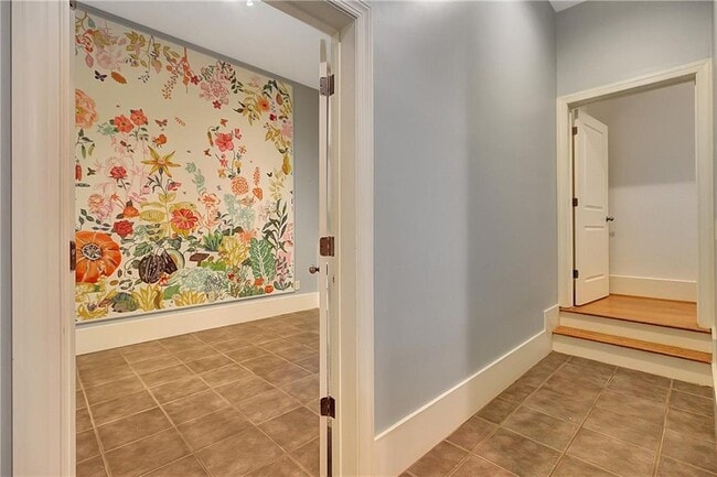 Building Photo - 9043 Selborne Ln