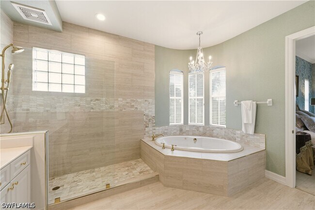 Building Photo - 2605 Estrella Dr