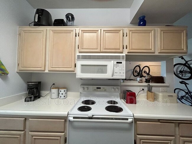 Building Photo - 375 Central Ave