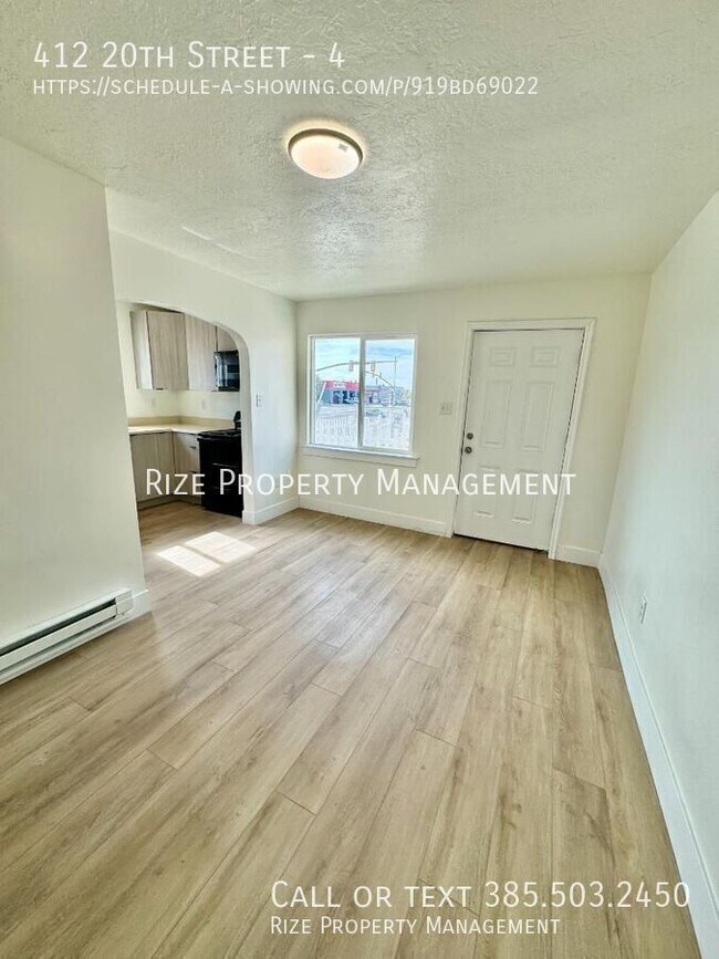 Building Photo - 412 20th St